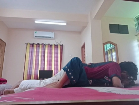 Amateur 18 Year Old Indian College Couple Sex
